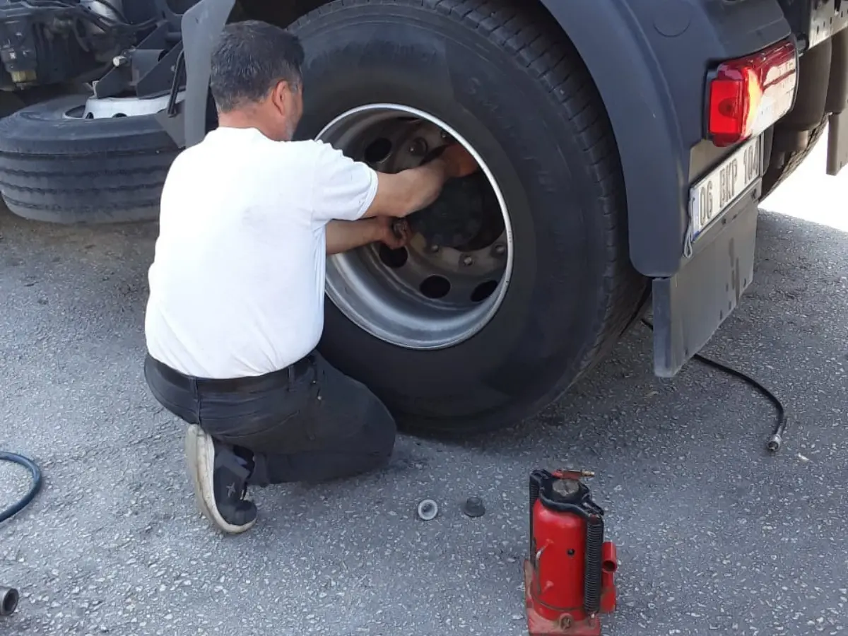 Balçova Oto Lastikçi